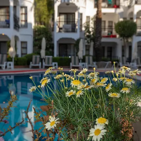 Apartmanhotel Mitos 3*