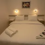 Mitos Aparthotel 3*