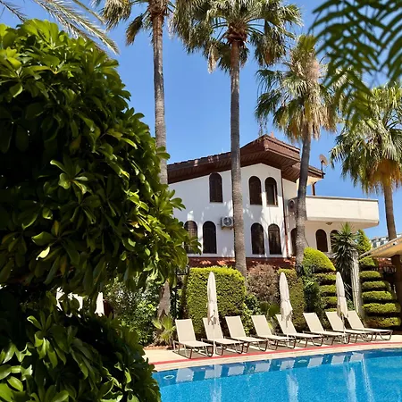 Mitos Aparthotel