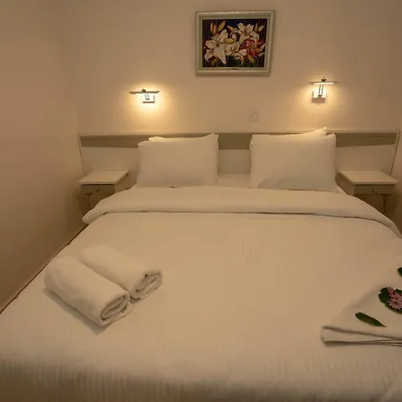Mitos Lägenhetshotell 3*